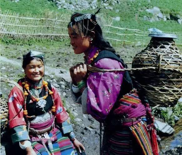 夏尔巴人到底是藏族还是党项人,介绍。